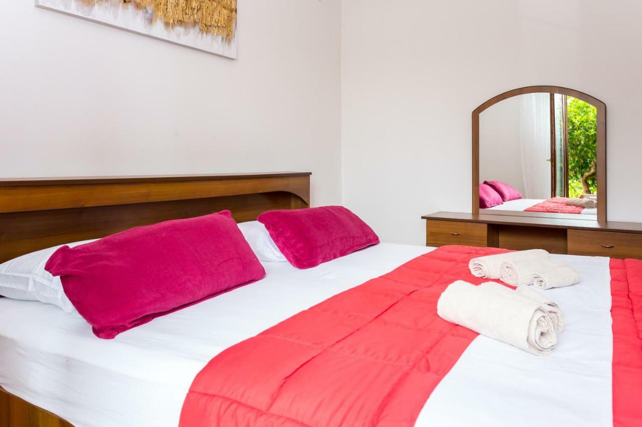 Apartments Iva Brstilo Omiš Kültér fotó