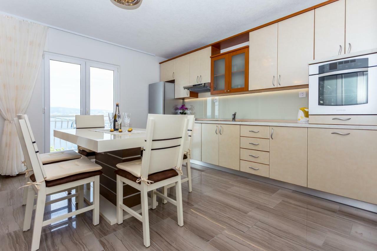 Apartments Iva Brstilo Omiš Kültér fotó
