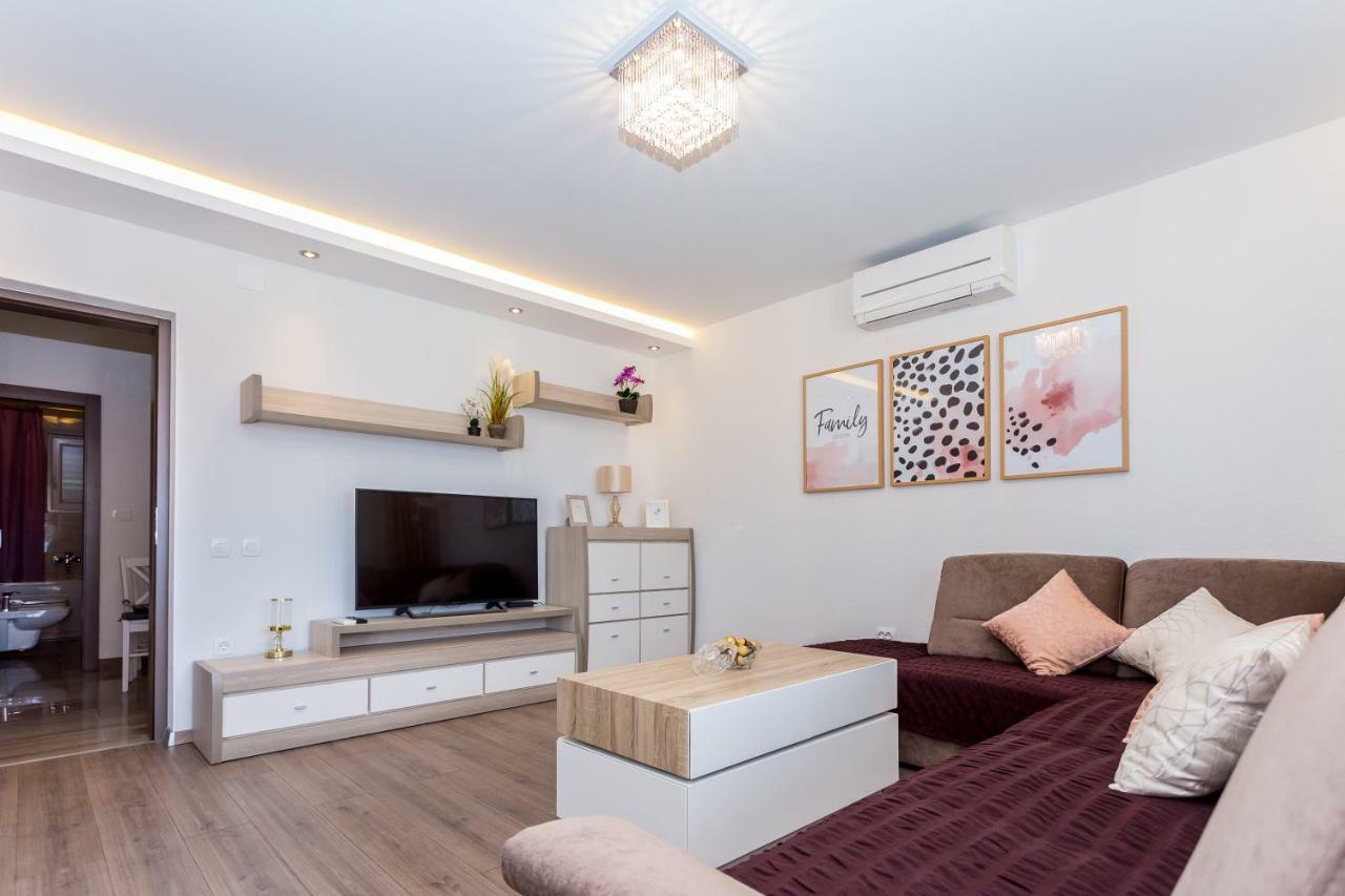 Apartments Iva Brstilo Omiš Kültér fotó